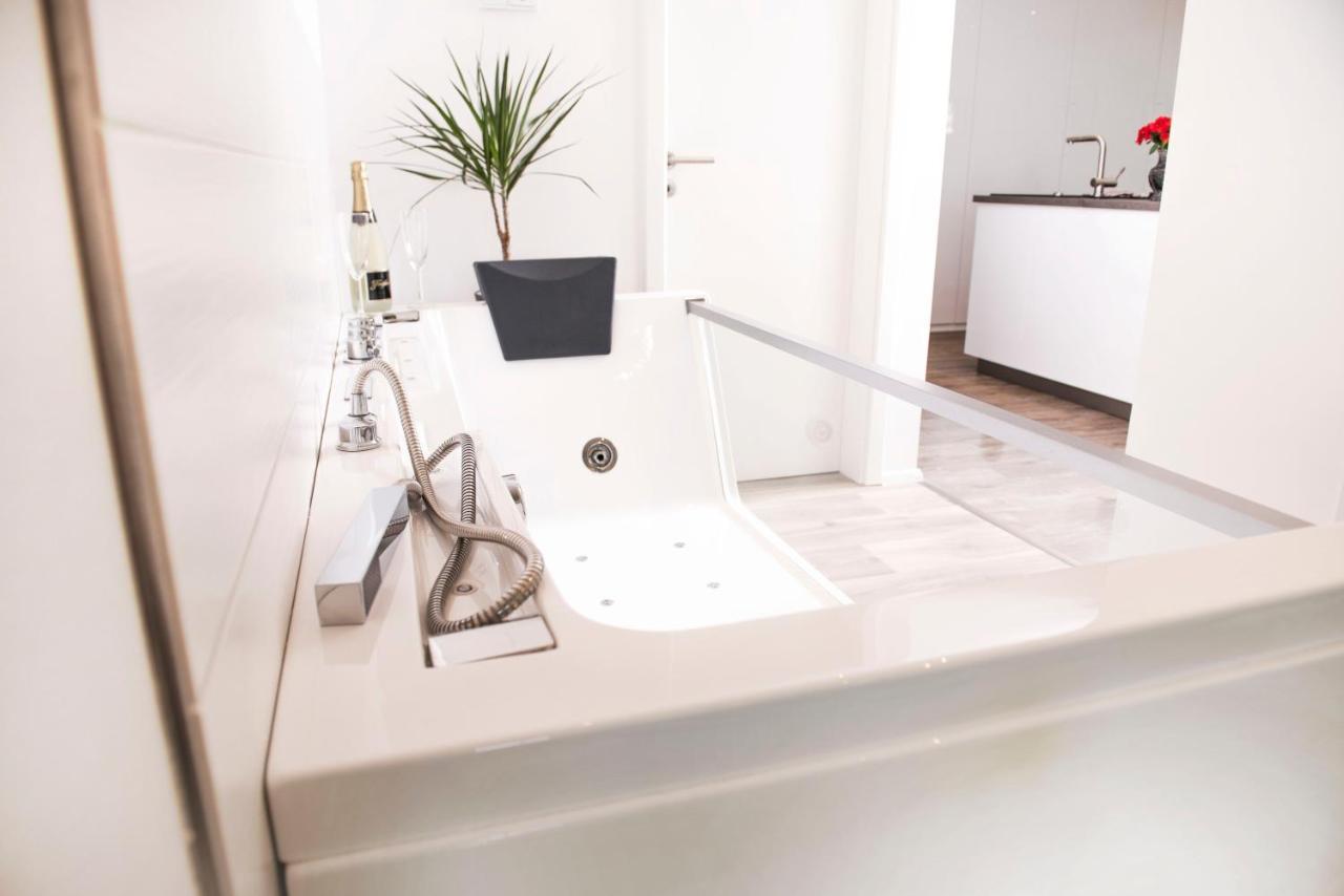 Luxus Suite Im Herzen Von Kempten***** +Parkplatz Dış mekan fotoğraf