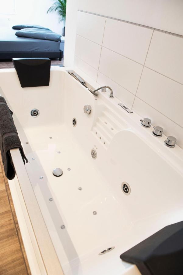 Luxus Suite Im Herzen Von Kempten***** +Parkplatz Dış mekan fotoğraf